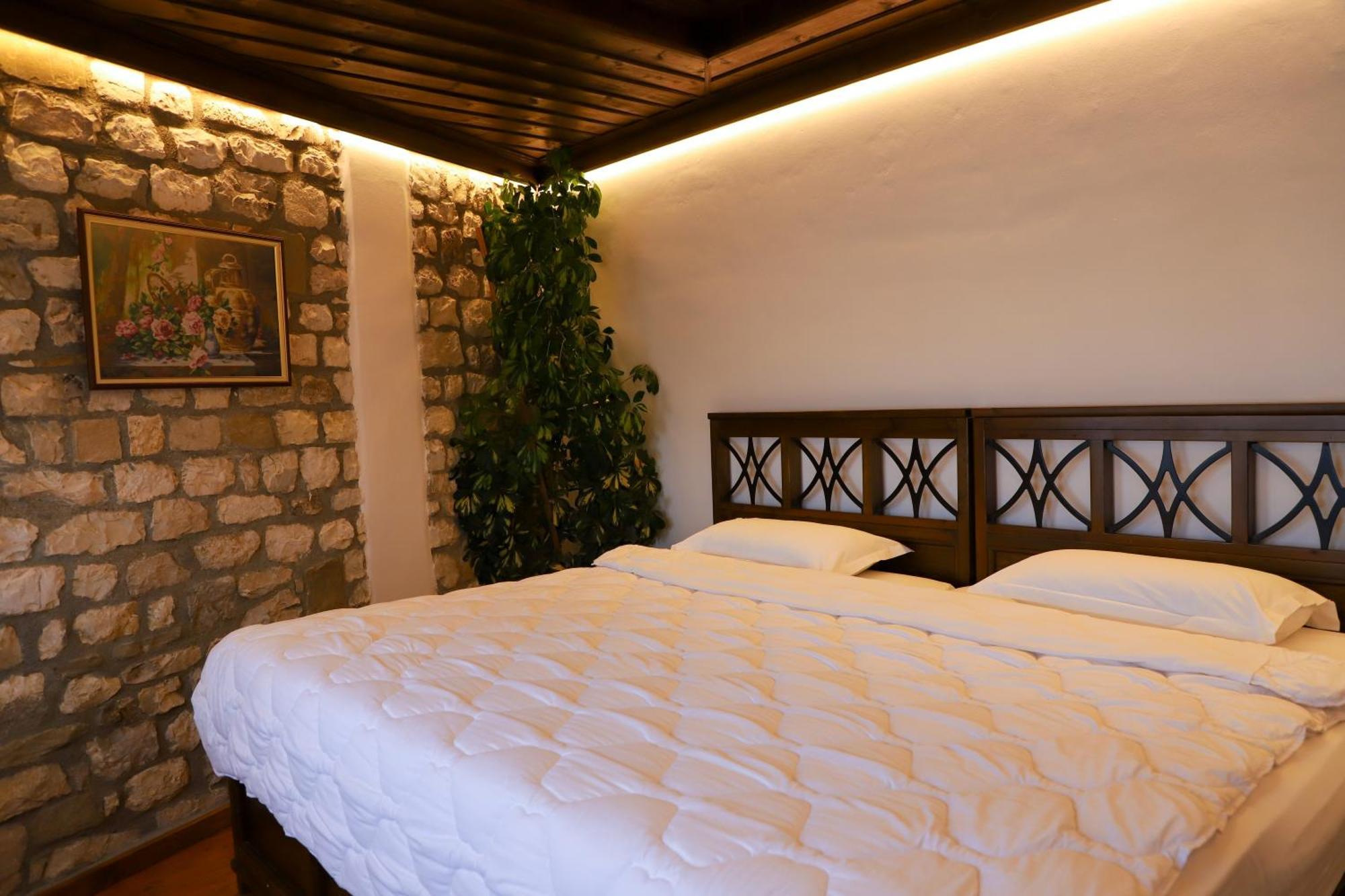 Villa Oda Tomori Berat Exterior photo